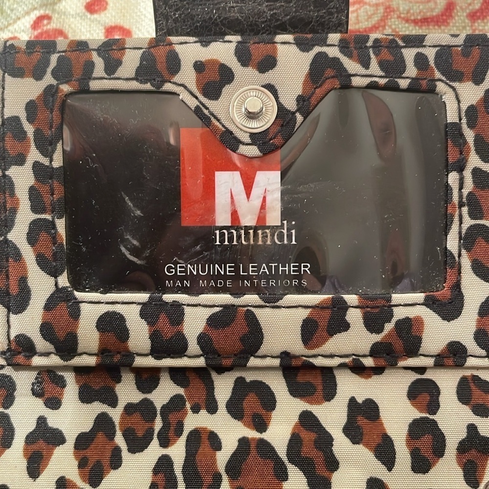 Mundi Black Crackled Leather Animal Print Compartmentalization Clutch Wristlet - Picture 5 of 10